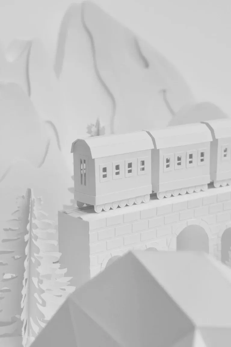 Zemestan - Set design montagne train en papier